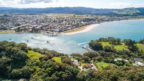 Hidden Gem - Ferry Landing Holiday Home