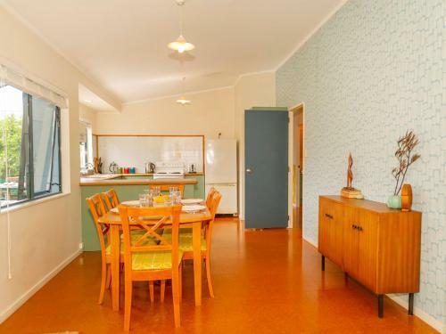 Family Beach Escape - Cooks Beach Holiday Home