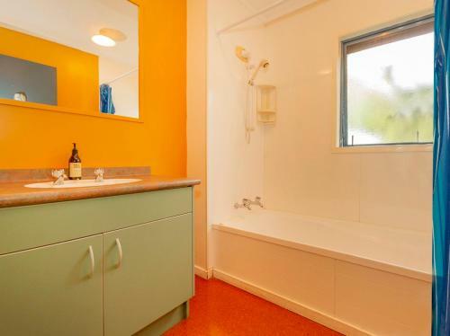 Family Beach Escape - Cooks Beach Holiday Home