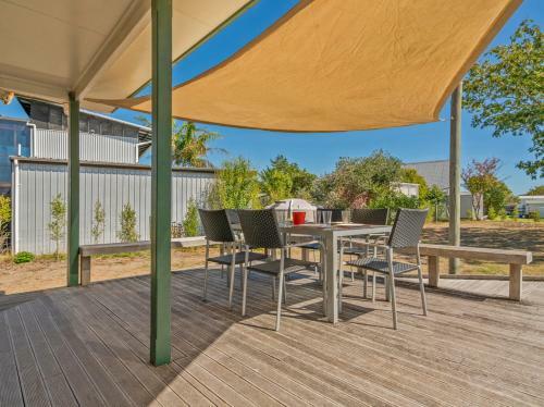 Oyster Bliss - Cooks Beach Holiday Home