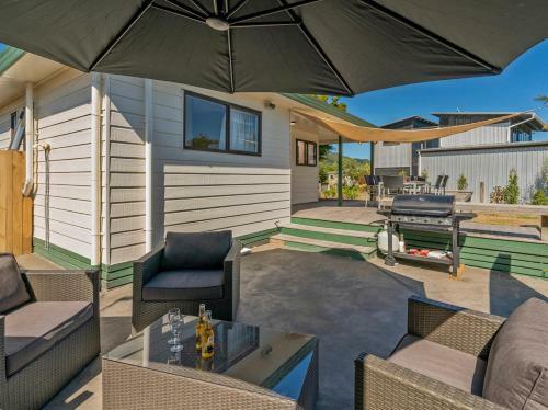 Oyster Bliss - Cooks Beach Holiday Home