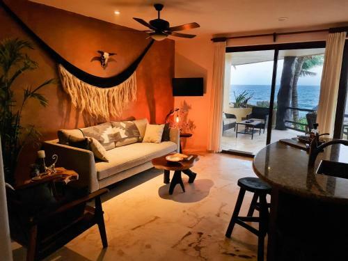 Apartamento Stylish Oceanfront Condo With Pool