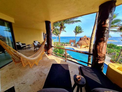Apartamento Stylish Oceanfront Condo With Pool
