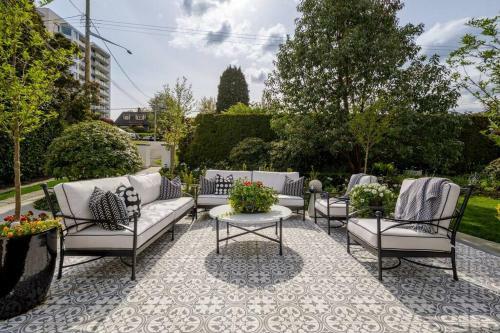 Gorgeous 4brd House Conveniently Located In Nanaimo