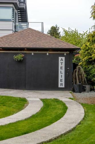 Gorgeous 4brd House Conveniently Located In Nanaimo