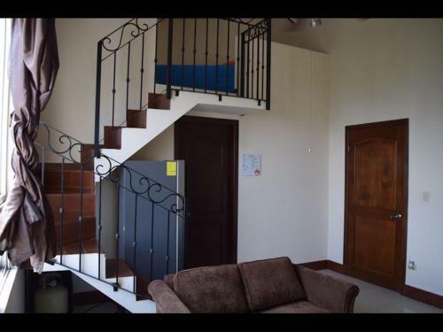 Hostal Room In House - Amplio Cuarto En Chipinque