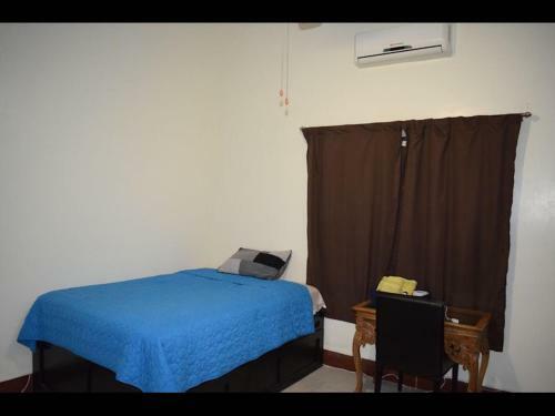 Hostal Room In House - Comoda Habitacion En Casa Compartida