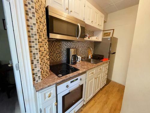 Niagara Fall Holiday Home - Close To The Fall, 3 Mins Drive
