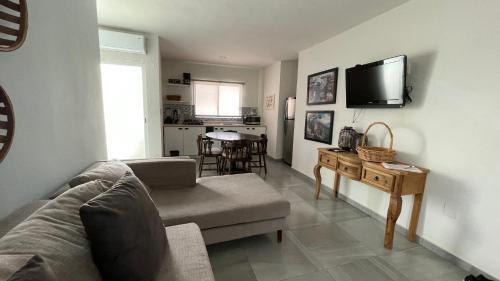 Apartamento A Pie de Playa En Zona Dorada A 5 Min de Malec�n - H1
