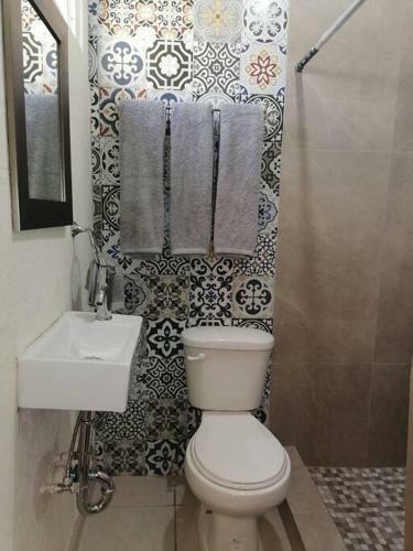 Apartamento Departamento En Planta Alta, Muy C�ntrico.