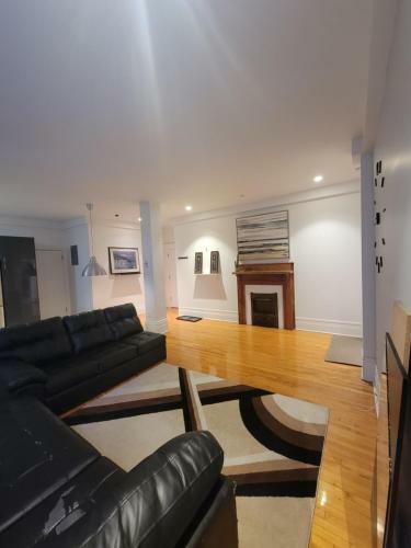 Apartamento Amazing Big Beautiful Condo In Central Montreal