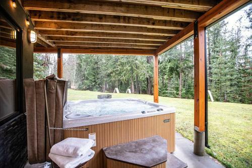 Begbie Snug By Revelstoke Vacations