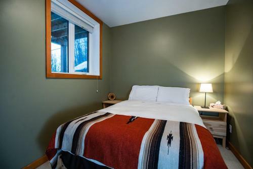 Stoke Cabin By Revelstoke Vacations