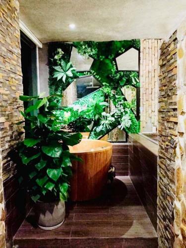H Hotel Koi Boutique Saigon