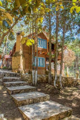 Hostpal Caba�a San Cristobal