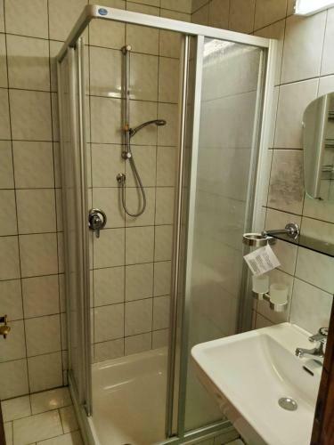 Schw�wong Pension Moser