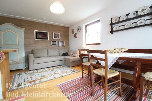 Jodler - Apartment In Top Central Position