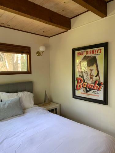 Lake View Chalet