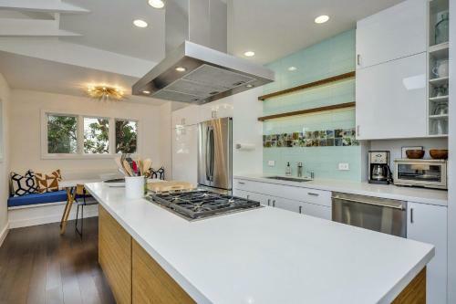 Heavenly Hideaway On The Healdsburg Plaza
