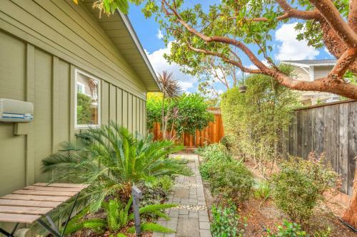 Heavenly Hideaway On The Healdsburg Plaza
