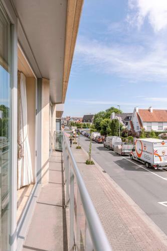 Charming And Spacious Apartment With Parking In Centre Knokke