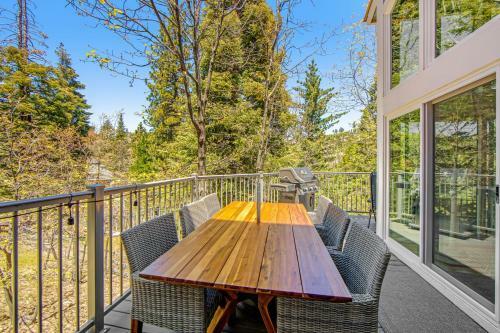 Timber Top Retreat