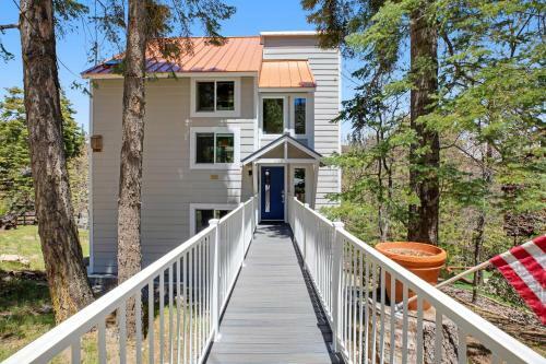 Timber Top Retreat