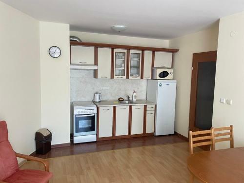 Fort Noks Apartments-elenite