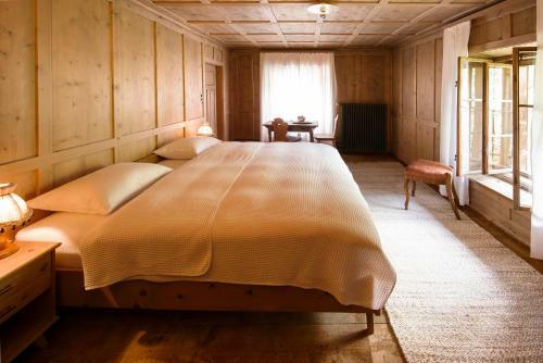 Hotel Chasa Chalavaina