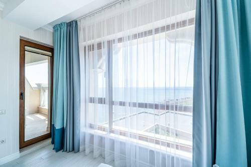 La Mer Luxury Apartments