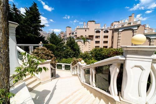 La Mer Luxury Apartments