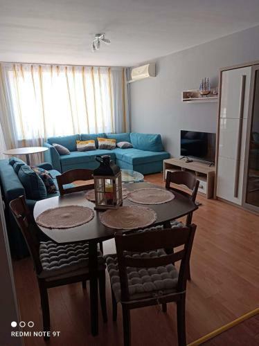 Summer Apartments Destination Bulgaria 2000 Crown,imperial,panorama Fort