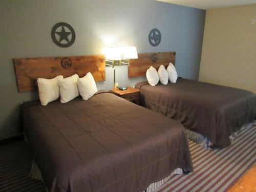 Atria Hotel And Rv