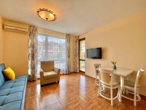 Royal Bay 2 - Private Apartment - Bsr