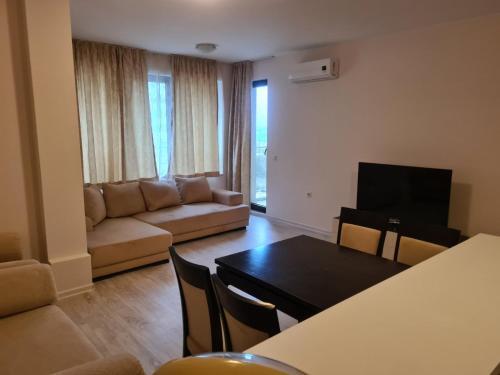 Modern 1br Apartment With Sea View & Pool Included With Parking Space