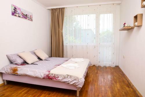 Krichim Apartments,three-bedroom, Large Apartment, Top Center