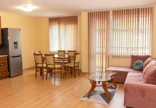 Spacious&central 2-bd Apartment In Varna With Parking