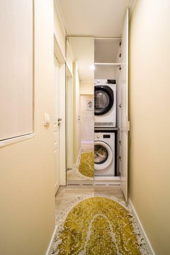 Julia Central Apartment