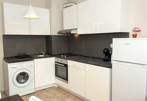 Stylish 1bd Apartment With Cozy Balcony In Varna