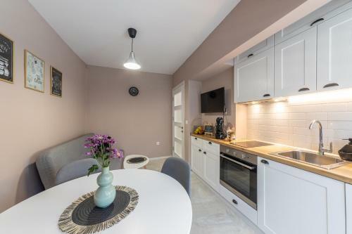 Great Location Apartment