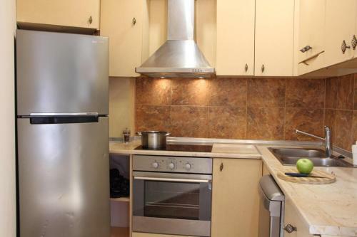 Roman Thermae 2bdrm Sunny Apartment