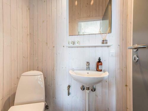 Holiday Home Tarm Lxxiii