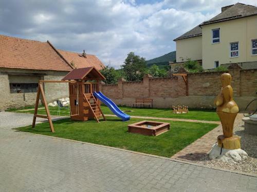 U Svat� Roz�lie