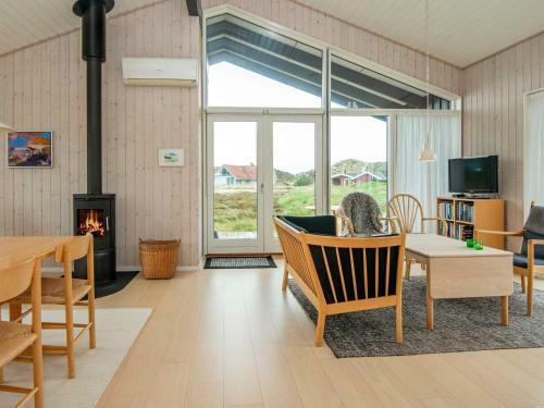 Holiday Home Fan� Ccvi