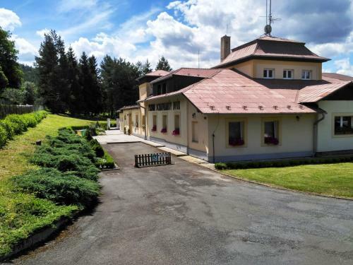Hostal Pension Schaumann?v Dv?r