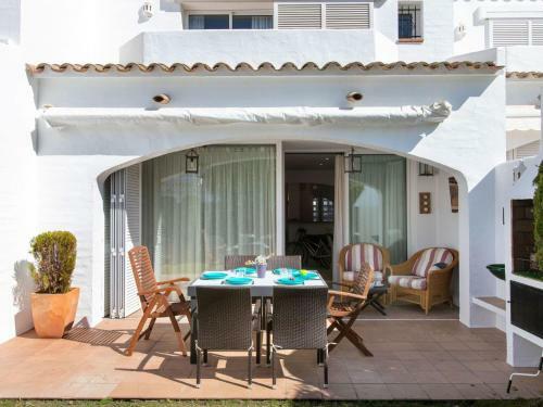 Holiday Home La Reserva-2
