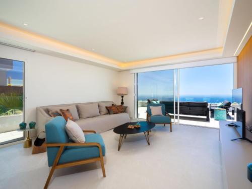 Apartment Blue Infinity