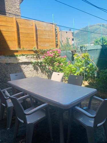 Maison Chaleureuse Au Pied Des Pyr�n�es !
