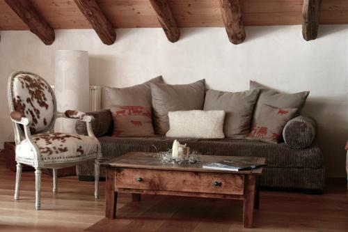 Hostal Chalet Aline