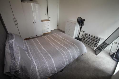 Broad Apartment